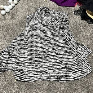 Womens DKNY sleeveless top.